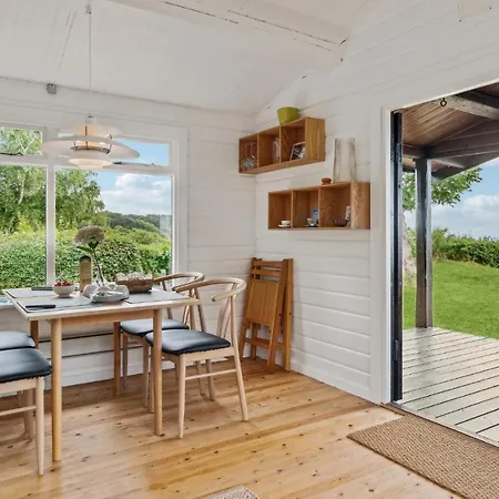 Holiday home Front In With Wifi *