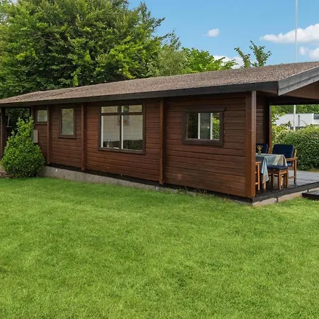 Front In With Wifi Holiday home Ronne
