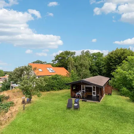 Front In With Wifi Holiday home Ronne