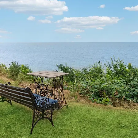 Holiday home Front In With Wifi Ronne