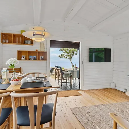 Holiday home Front In With Wifi Ronne